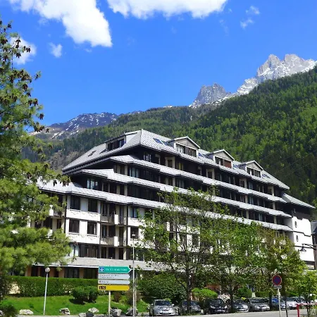 Le Chamois Blanc.3